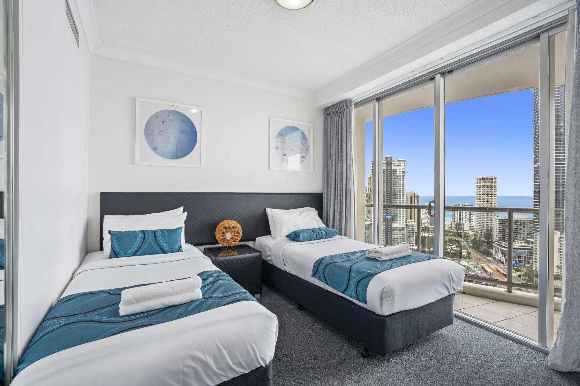 Chevron Renaissance - Hr Surfers Paradise 골드코스트 객실 사진