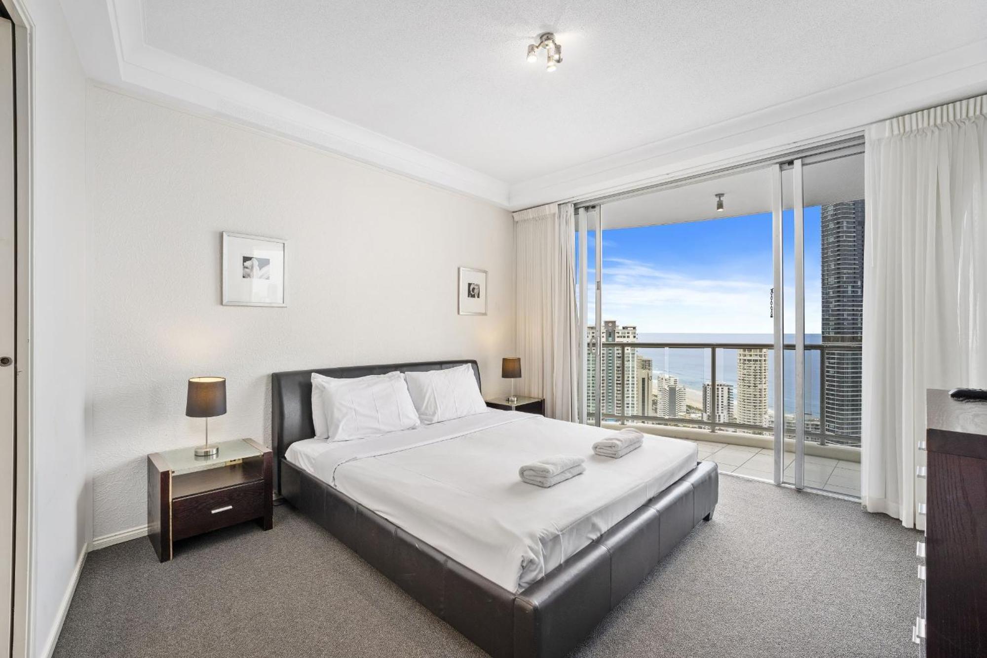 Chevron Renaissance - Hr Surfers Paradise 골드코스트 객실 사진