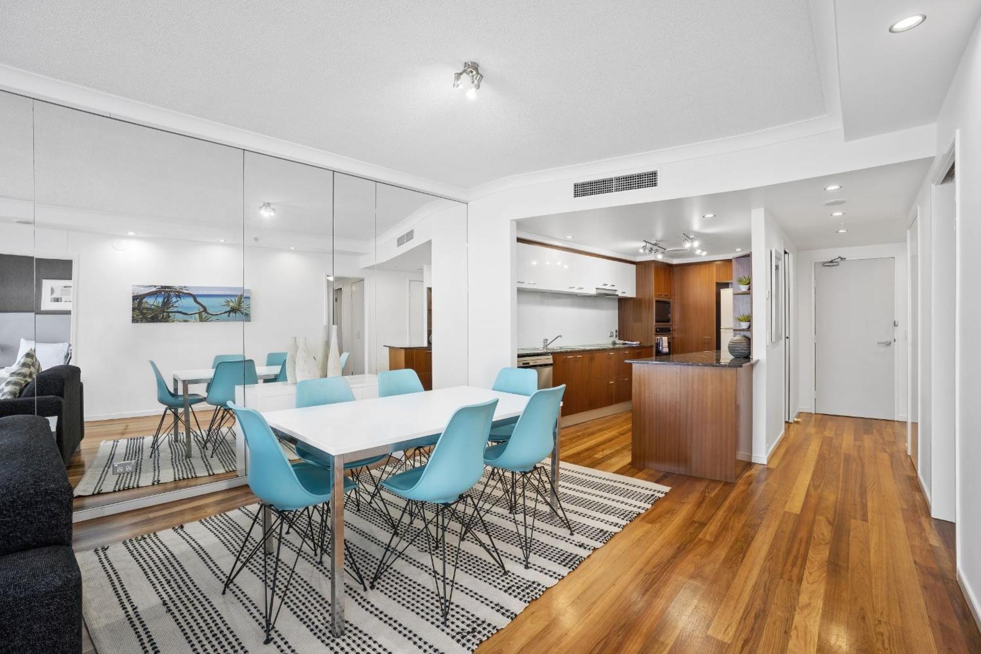 Chevron Renaissance - Hr Surfers Paradise 골드코스트 객실 사진